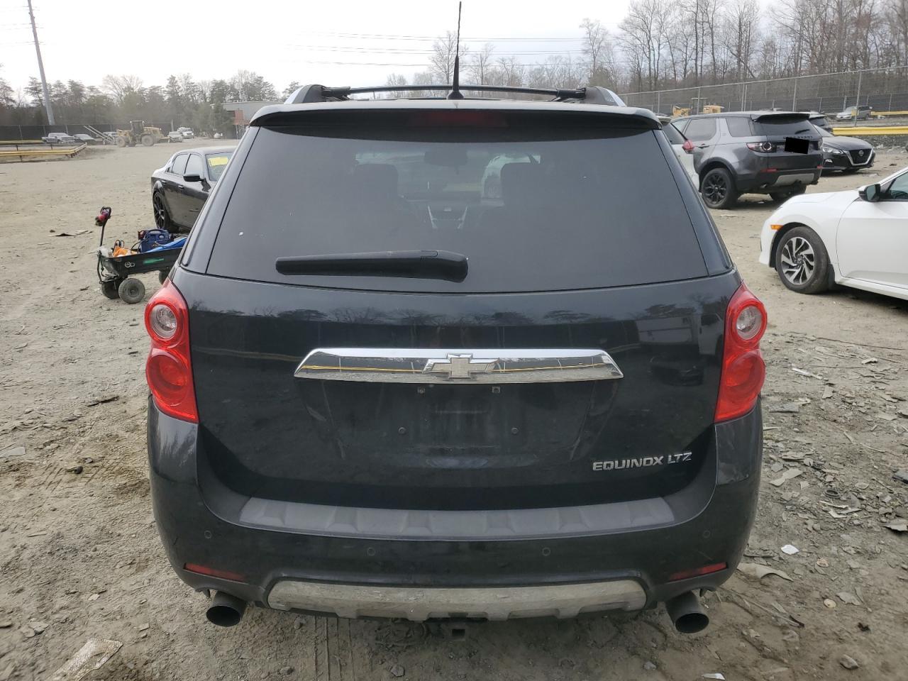 2011 Chevrolet Equinox - Image 6