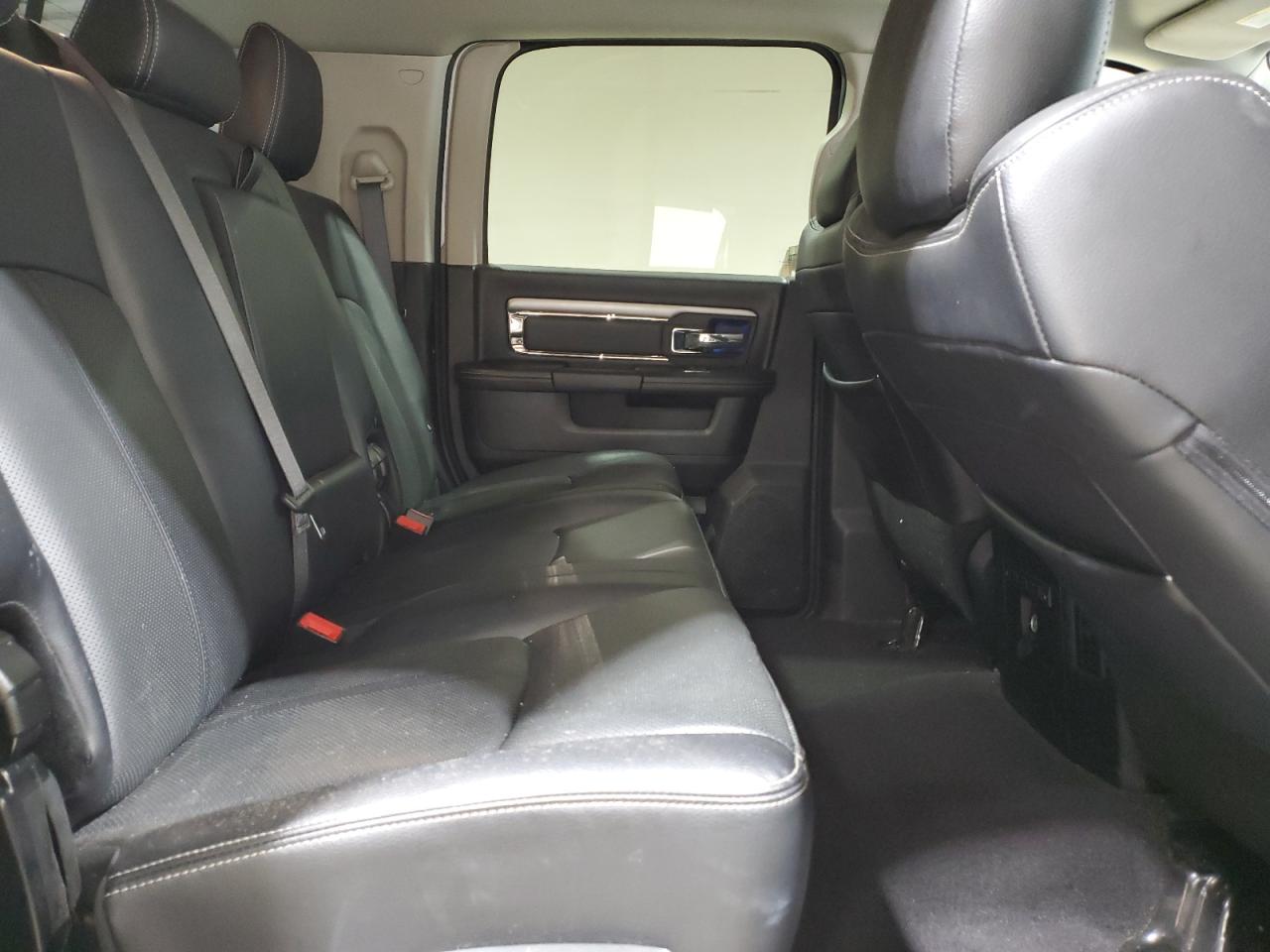 2018 RAM 2500 - Image 10
