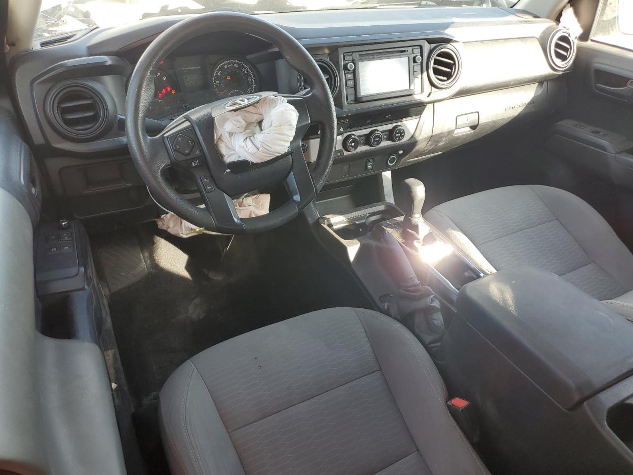 2016 Toyota Tacoma - Image 8