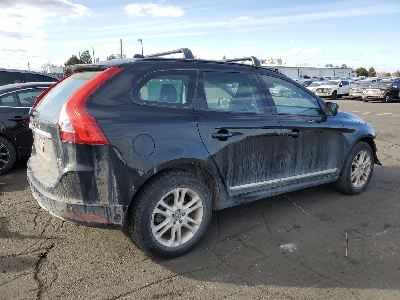 2016 Volvo XC60 - Image 3