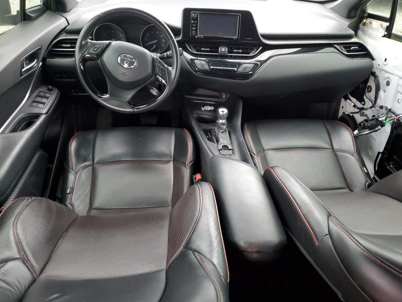 2018 Toyota C-HR - Image 8