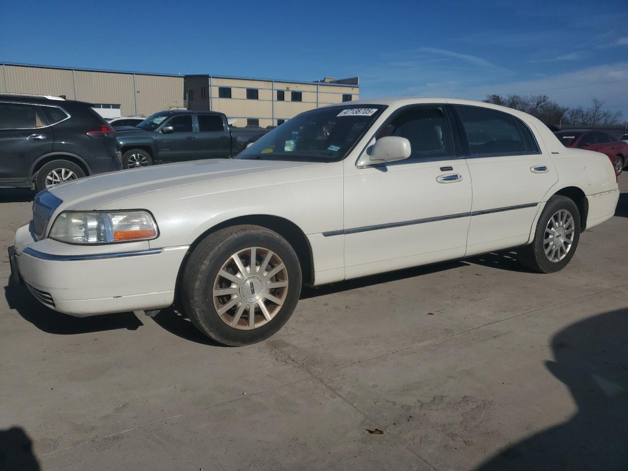 2006 Lincoln Town Car Signature на продаже в Wilmer, TX - Side