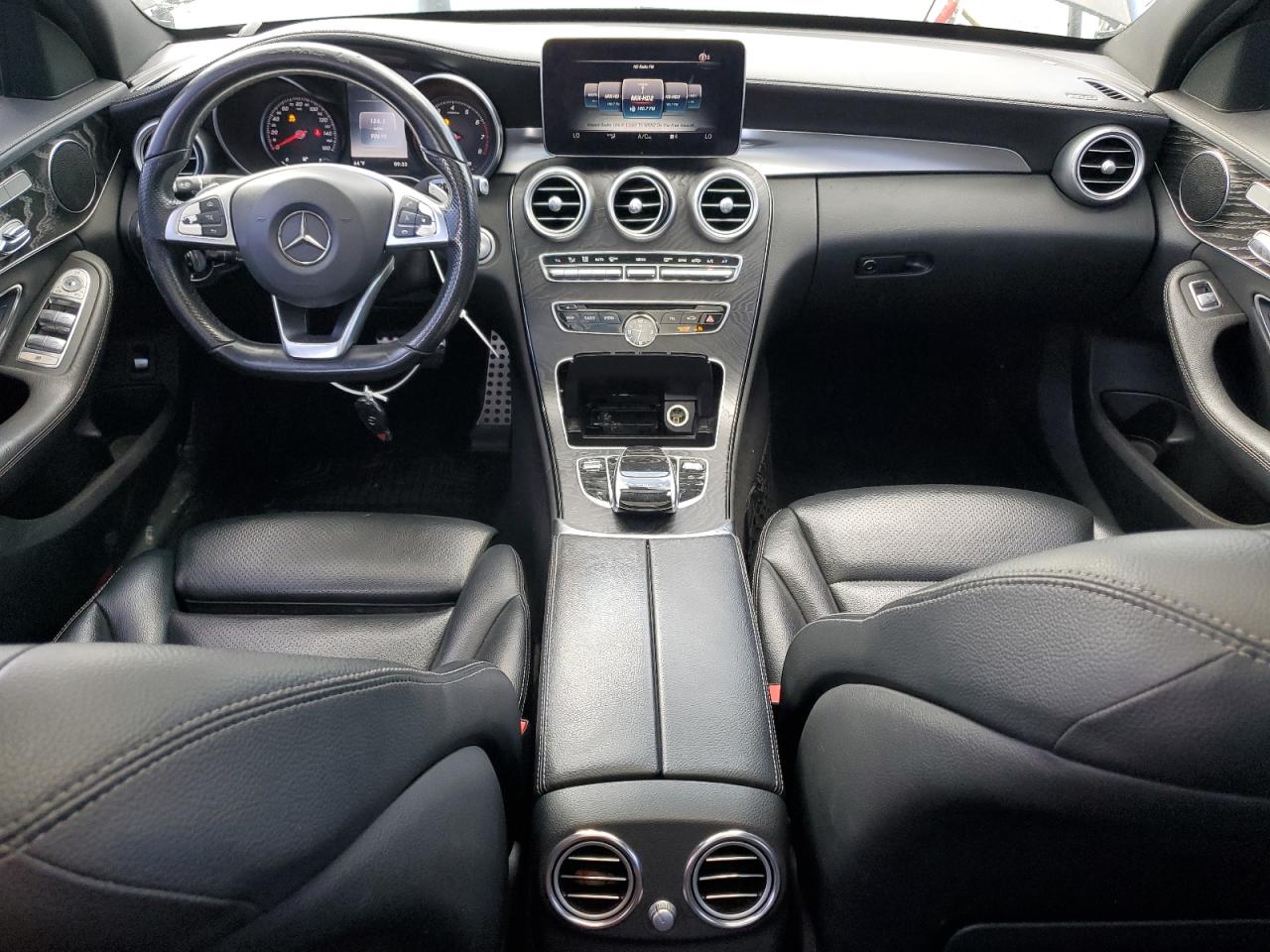 2016 Mercedes-Benz C 300 VIN: 55SWF4JB1GU115846 Lot: 45720255