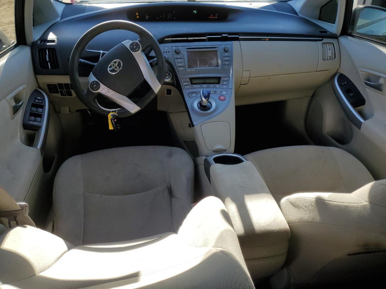 2015 Toyota Prius - Image 8