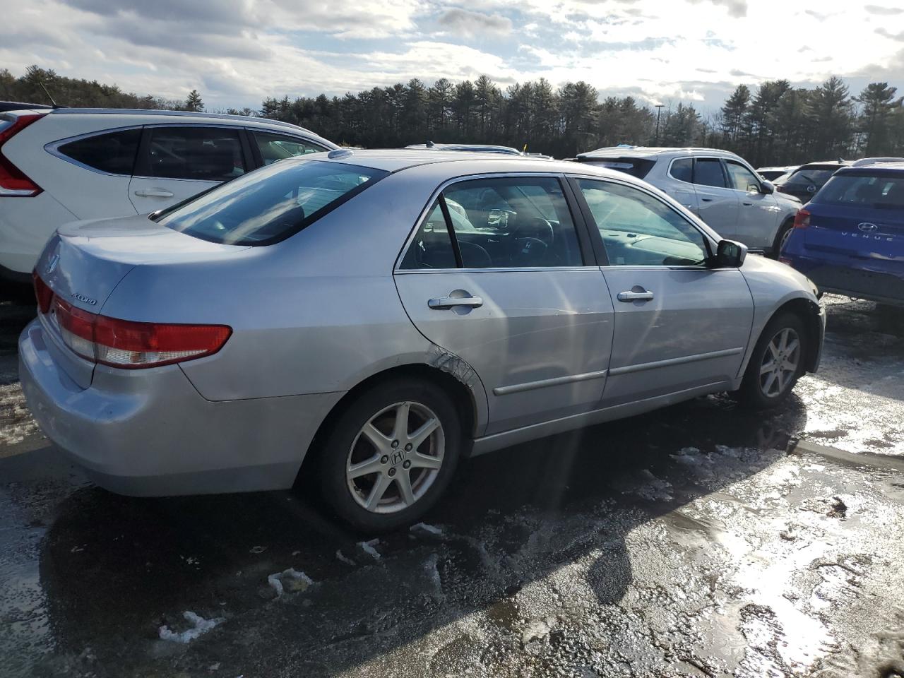 2004 Honda Accord - Image 3