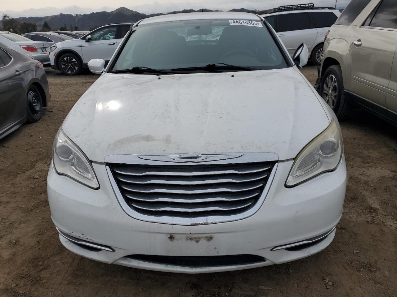 2012 Chrysler 200 - Image 5