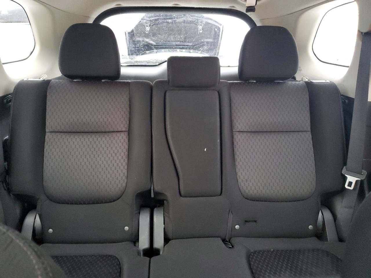 2015 Mitsubishi Outlander - Image 10