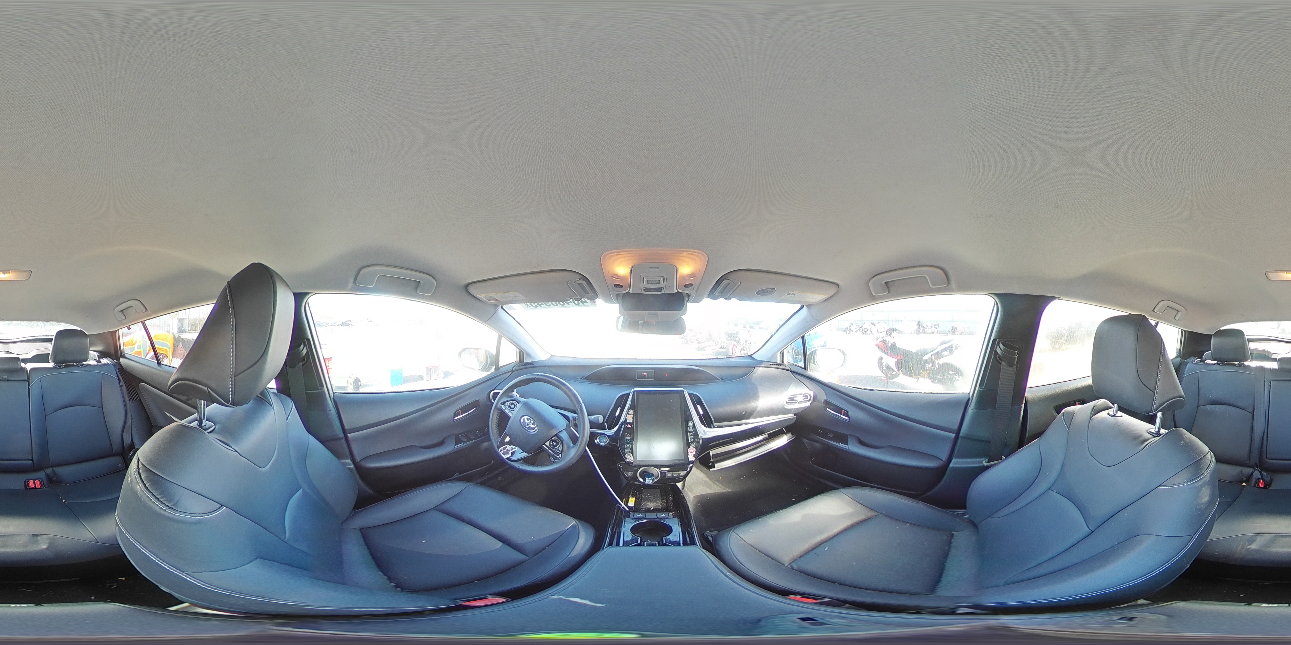 2021 Toyota Prius - Image 13