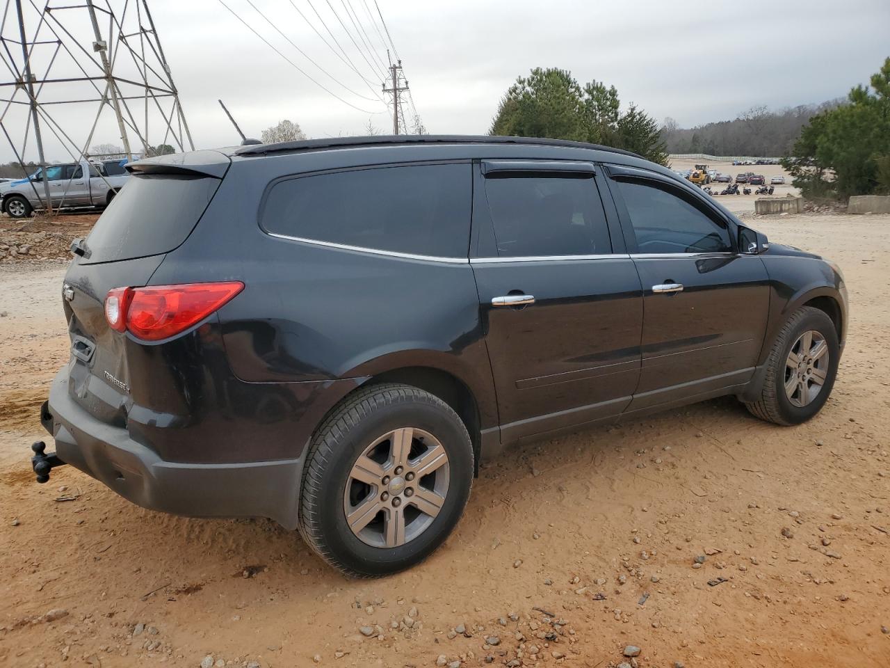 2011 Chevrolet Traverse - Image 3