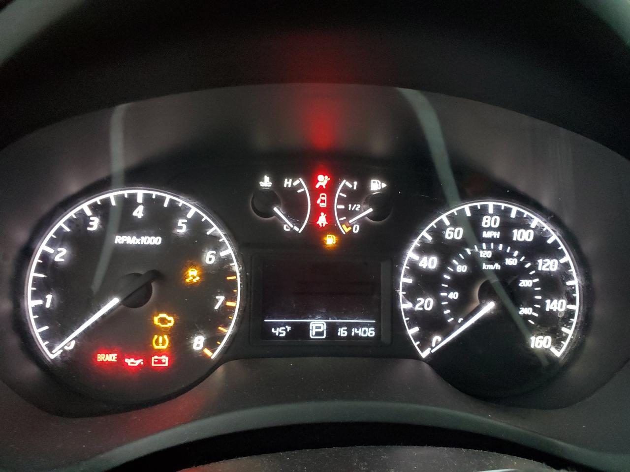 2015 Nissan Sentra - Image 9
