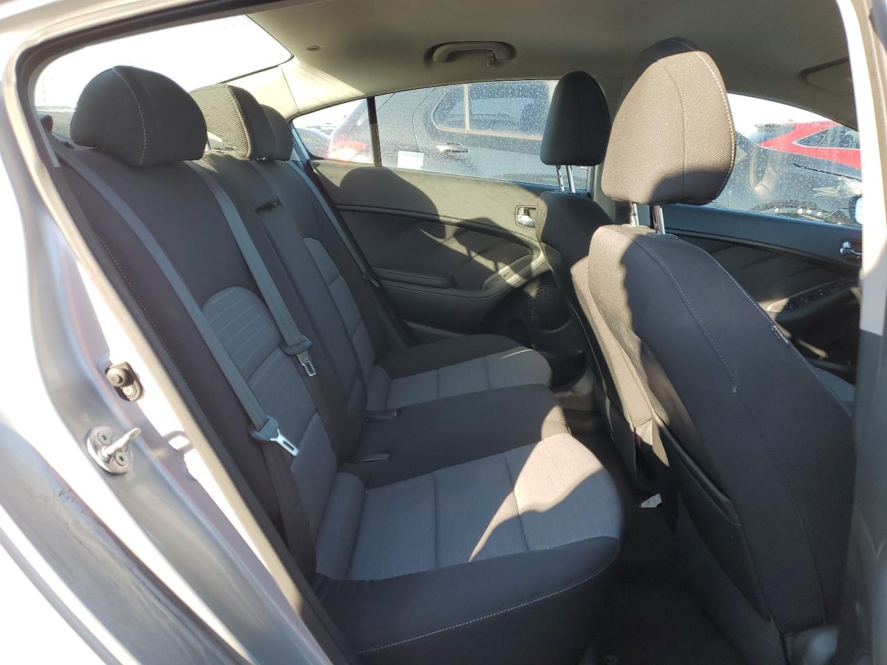 2014 Kia Forte - Image 10