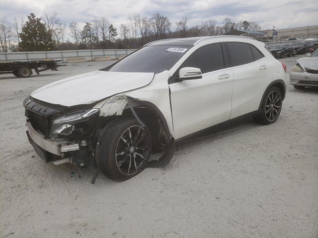 Parquets MERCEDES-BENZ GLA-CLASS 2017 White