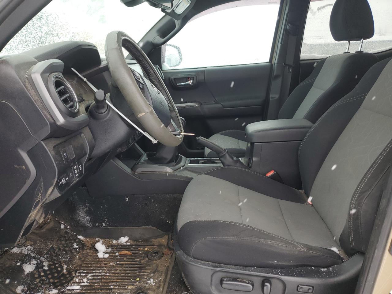 2020 Toyota Tacoma - Image 7