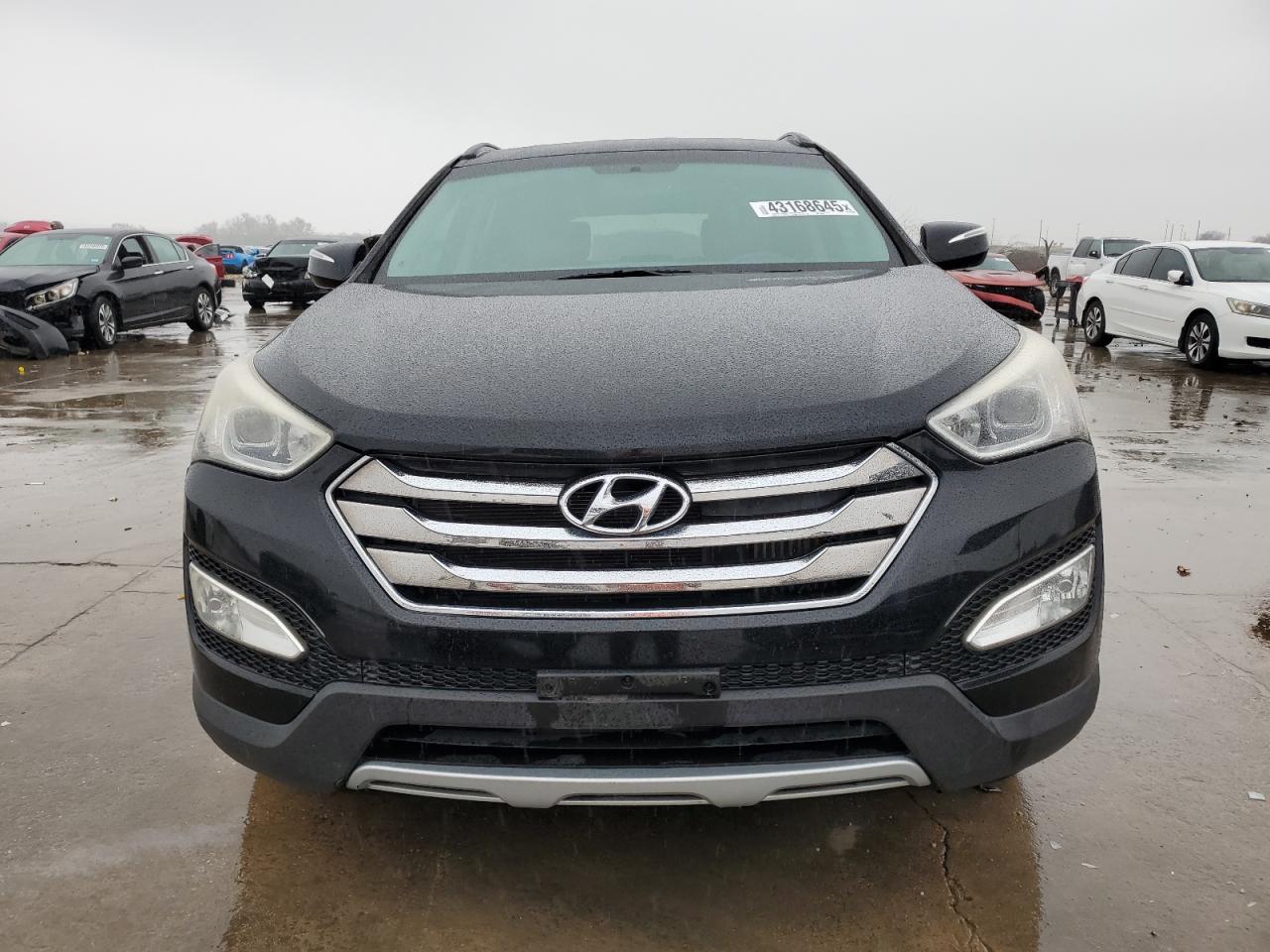2014 Hyundai Santa Fe - Image 5