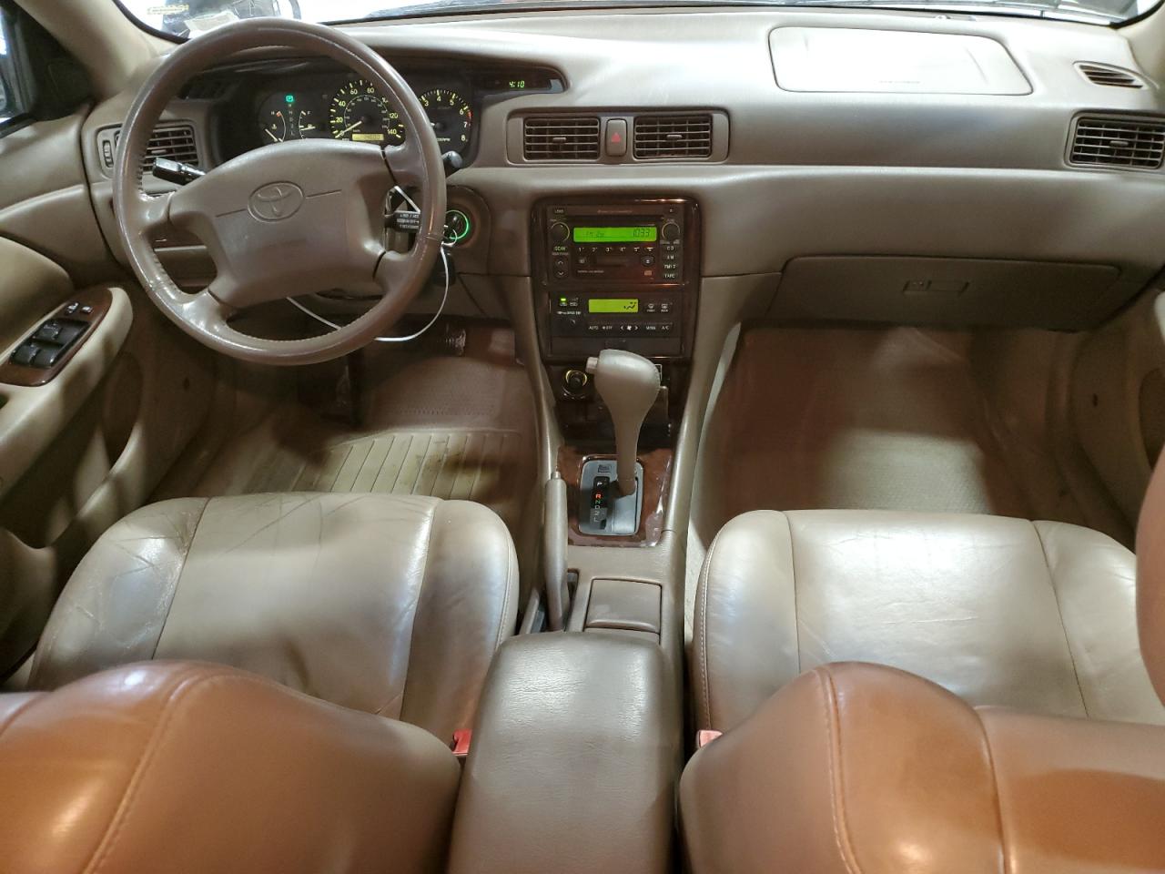 2000 Toyota Camry - Image 8