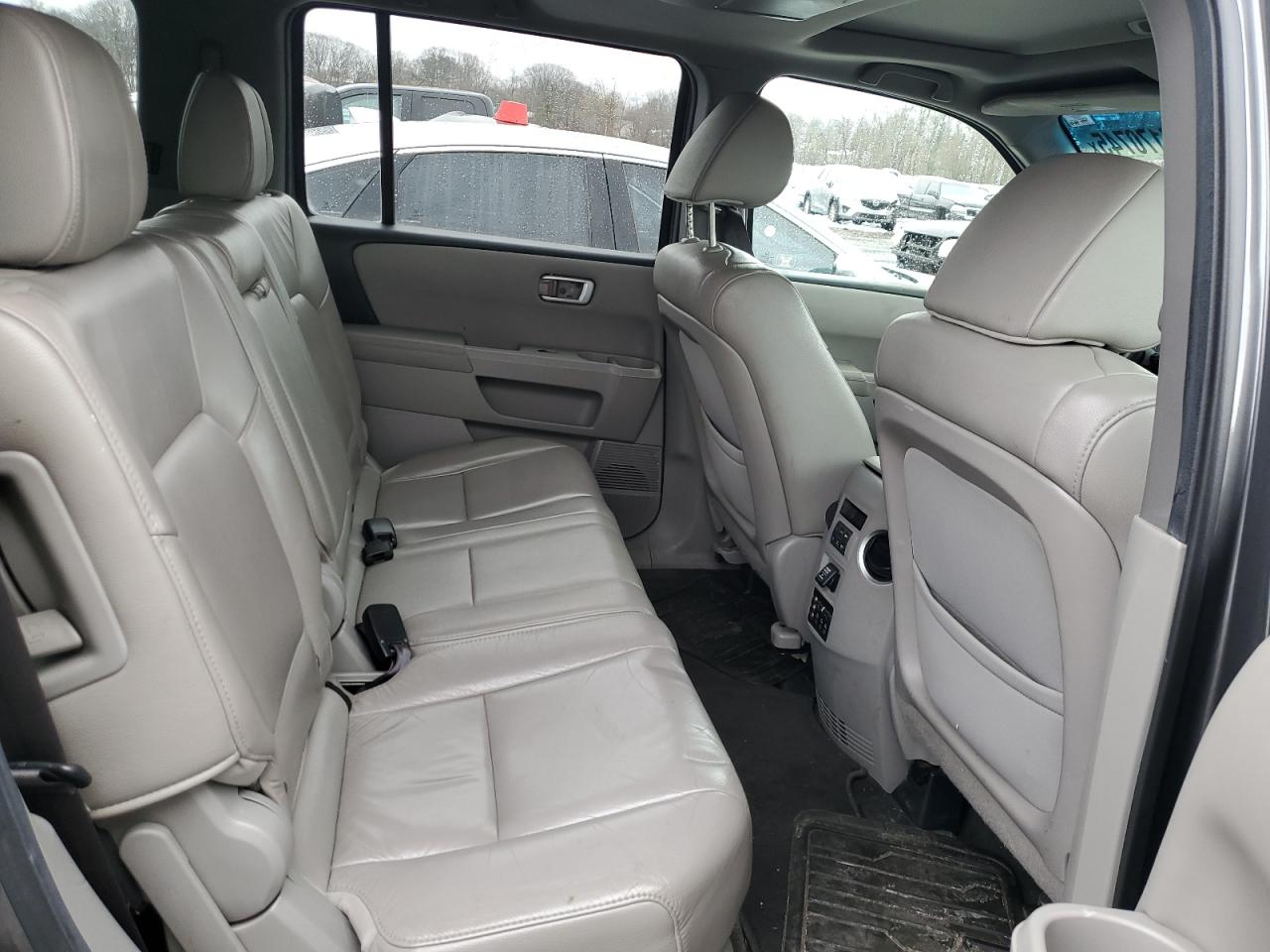 2012 Honda Pilot - Image 10