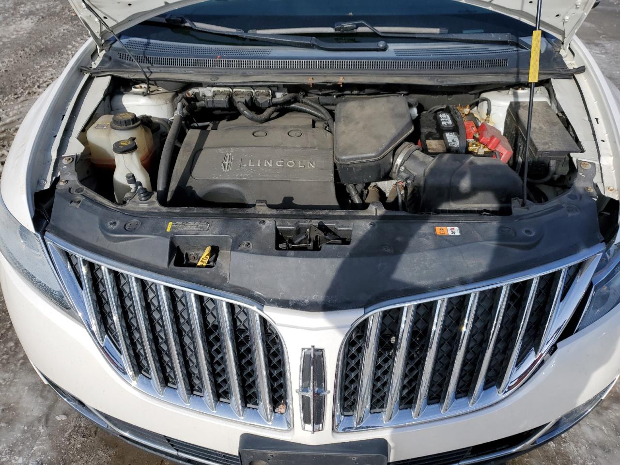 2012 Lincoln MKX - Image 12