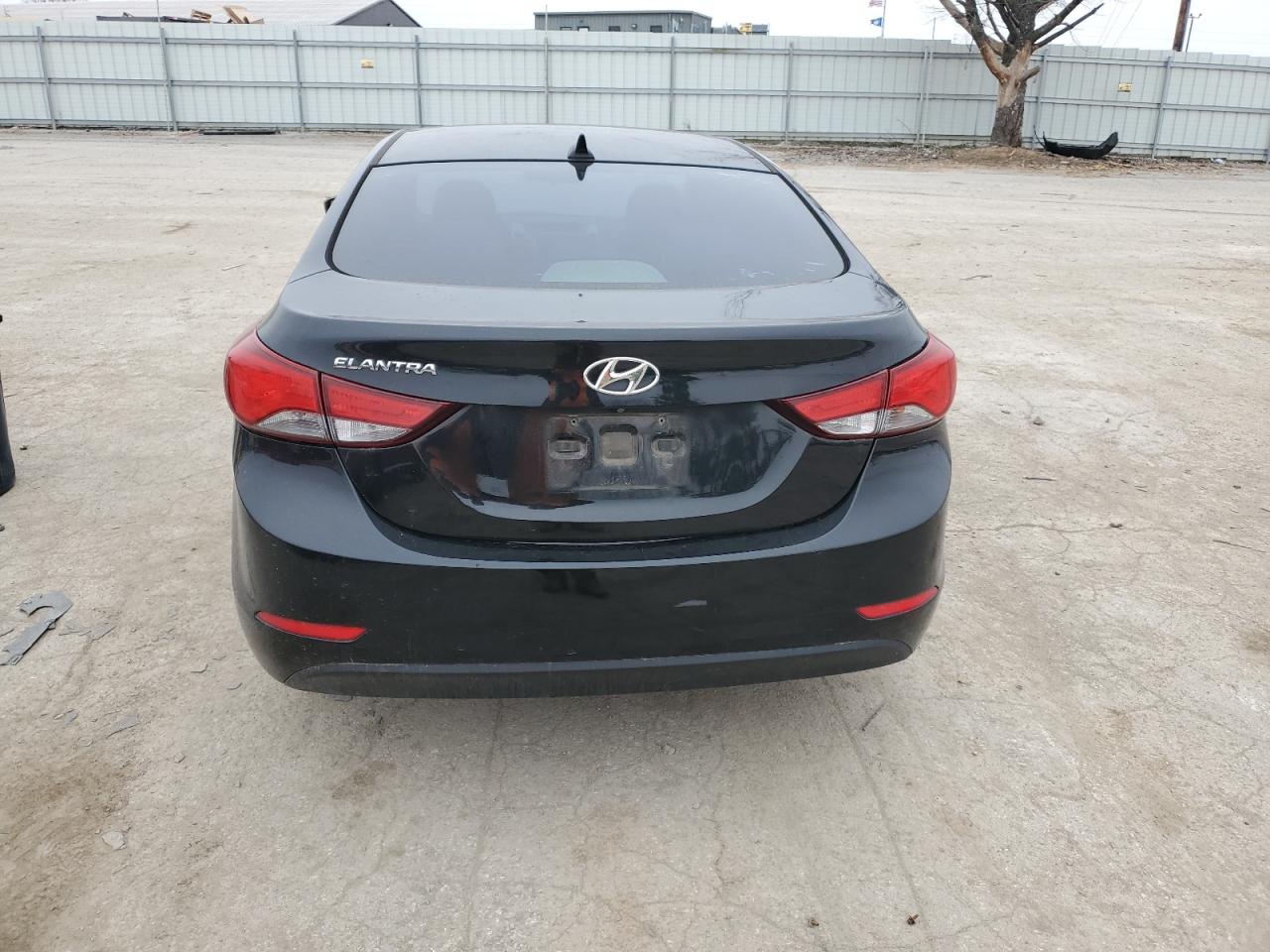 2014 Hyundai Elantra - Image 6