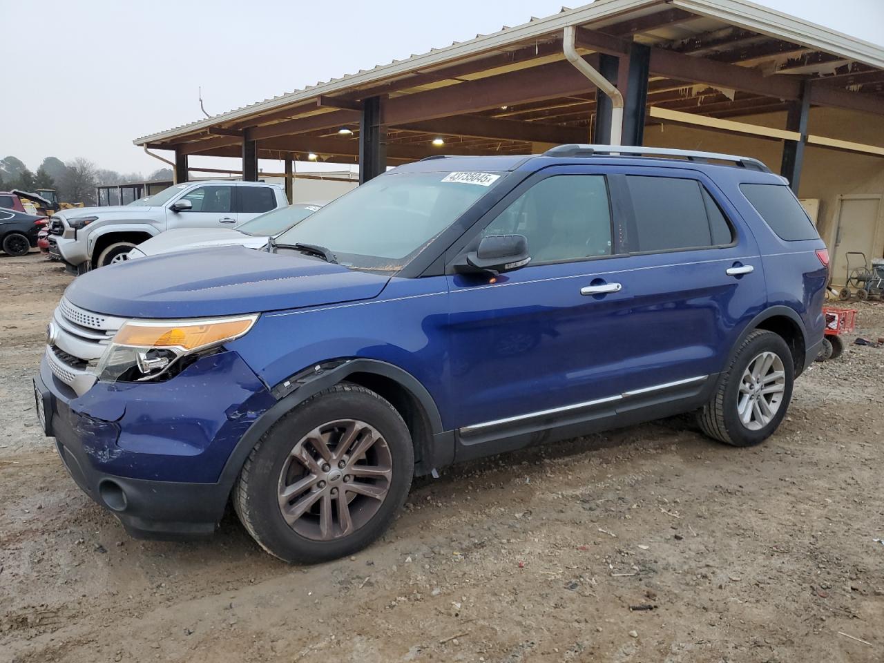 2015 Ford Explorer - Image 1