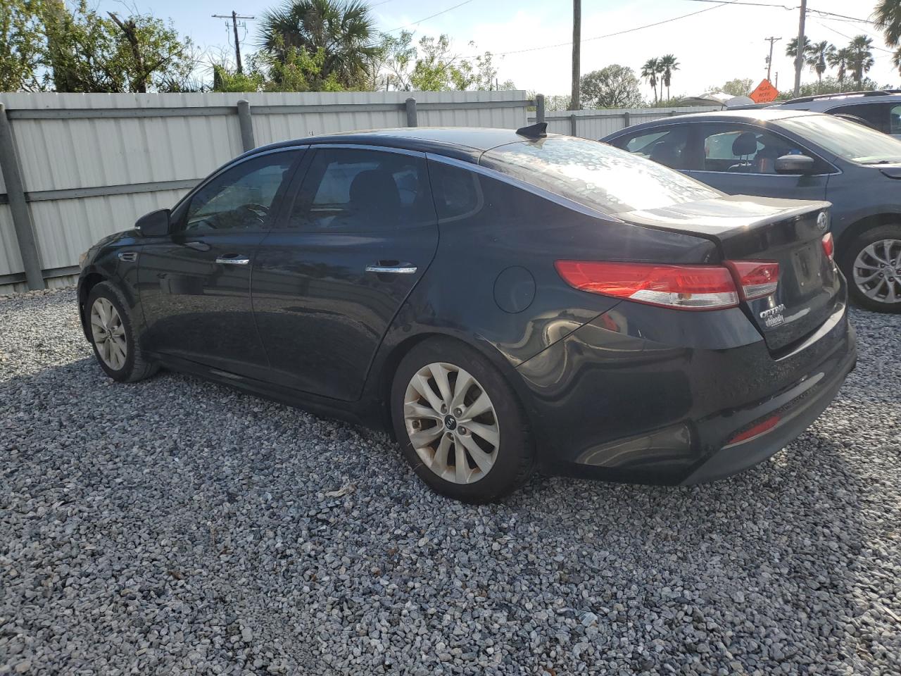 2018 Kia Optima - Image 2