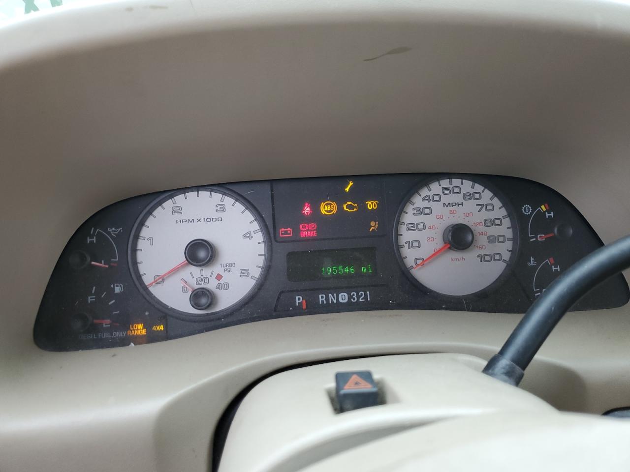 2005 Ford F350 - Image 9