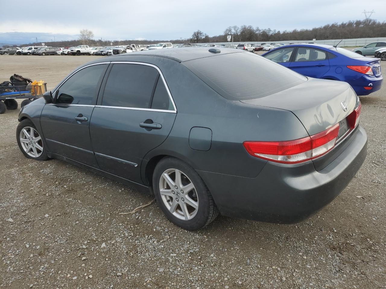 2004 Honda Accord - Image 2