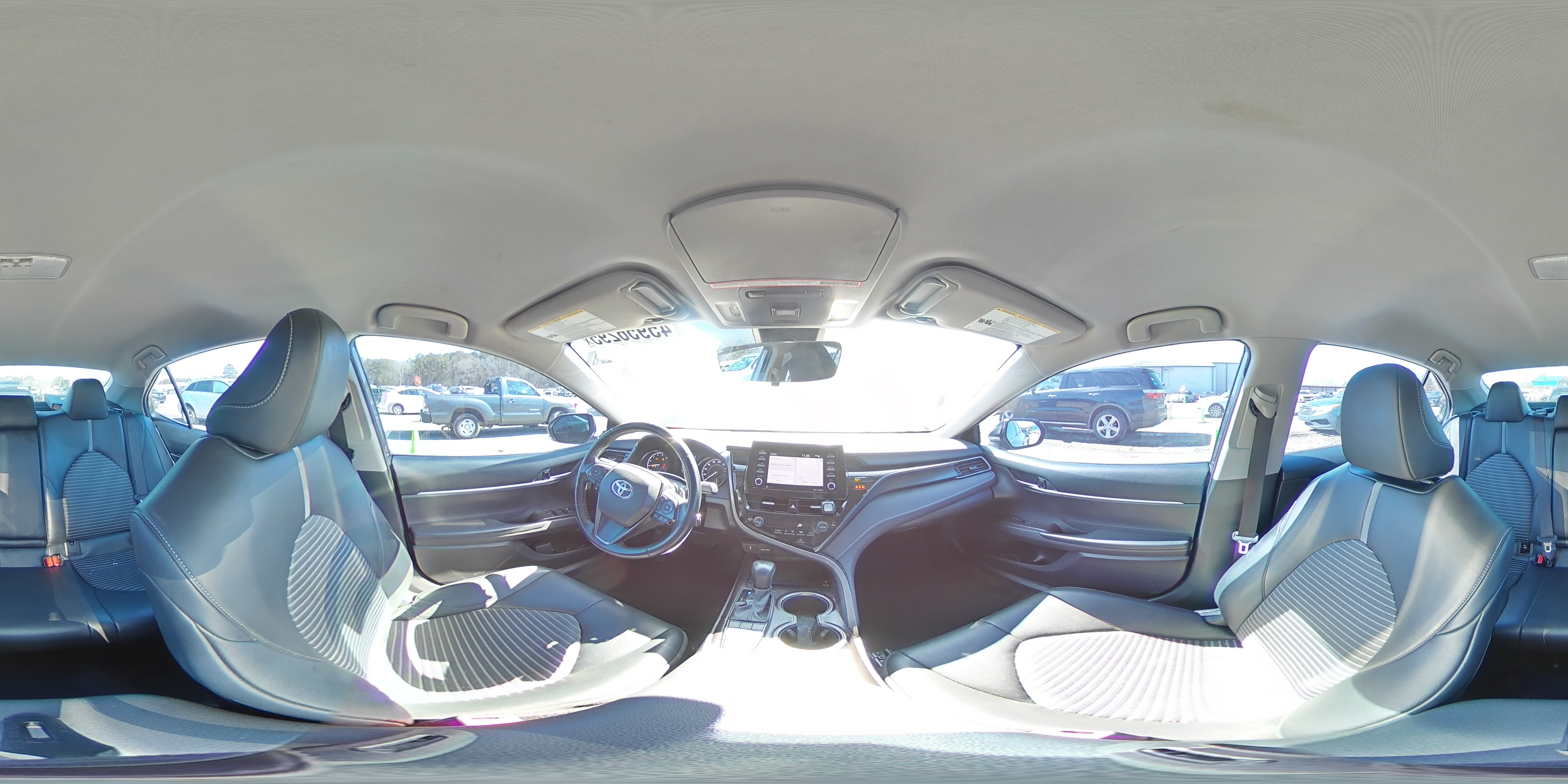2022 Toyota Camry - Image 13