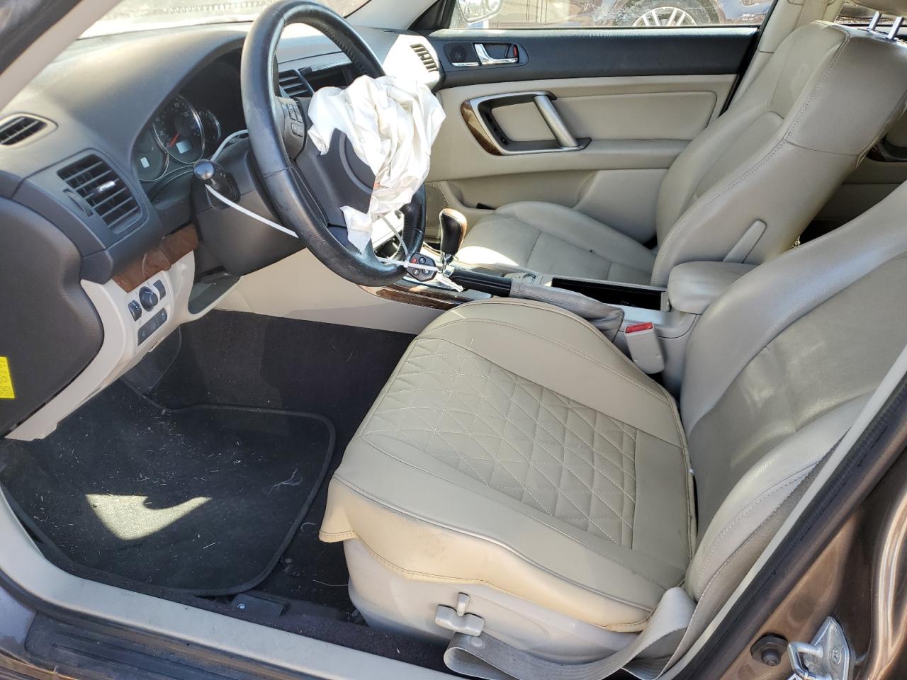 2009 Subaru Outback - Image 7