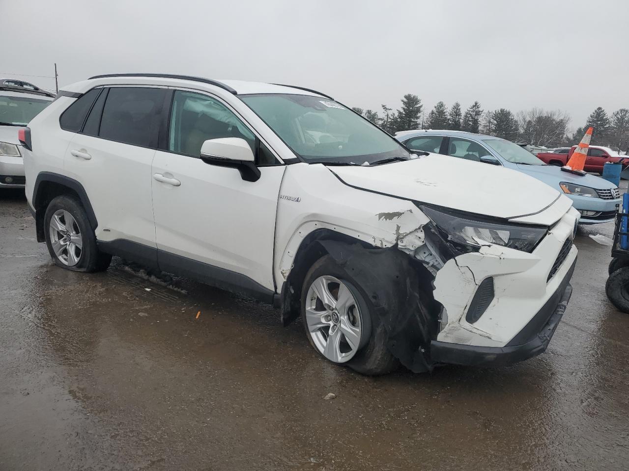 2020 Toyota RAV 4 - Image 4
