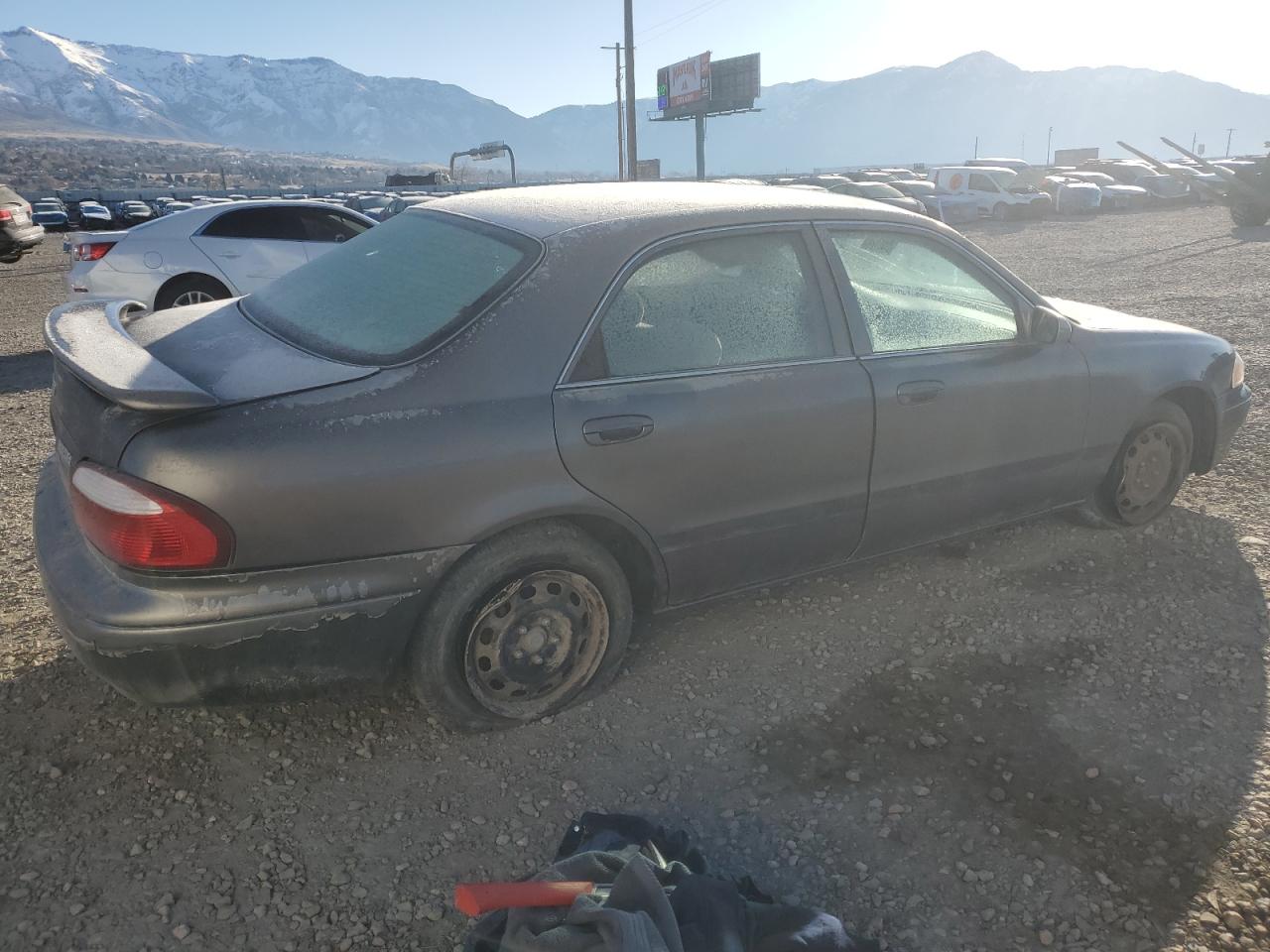 2000 Mazda 626 - Image 3