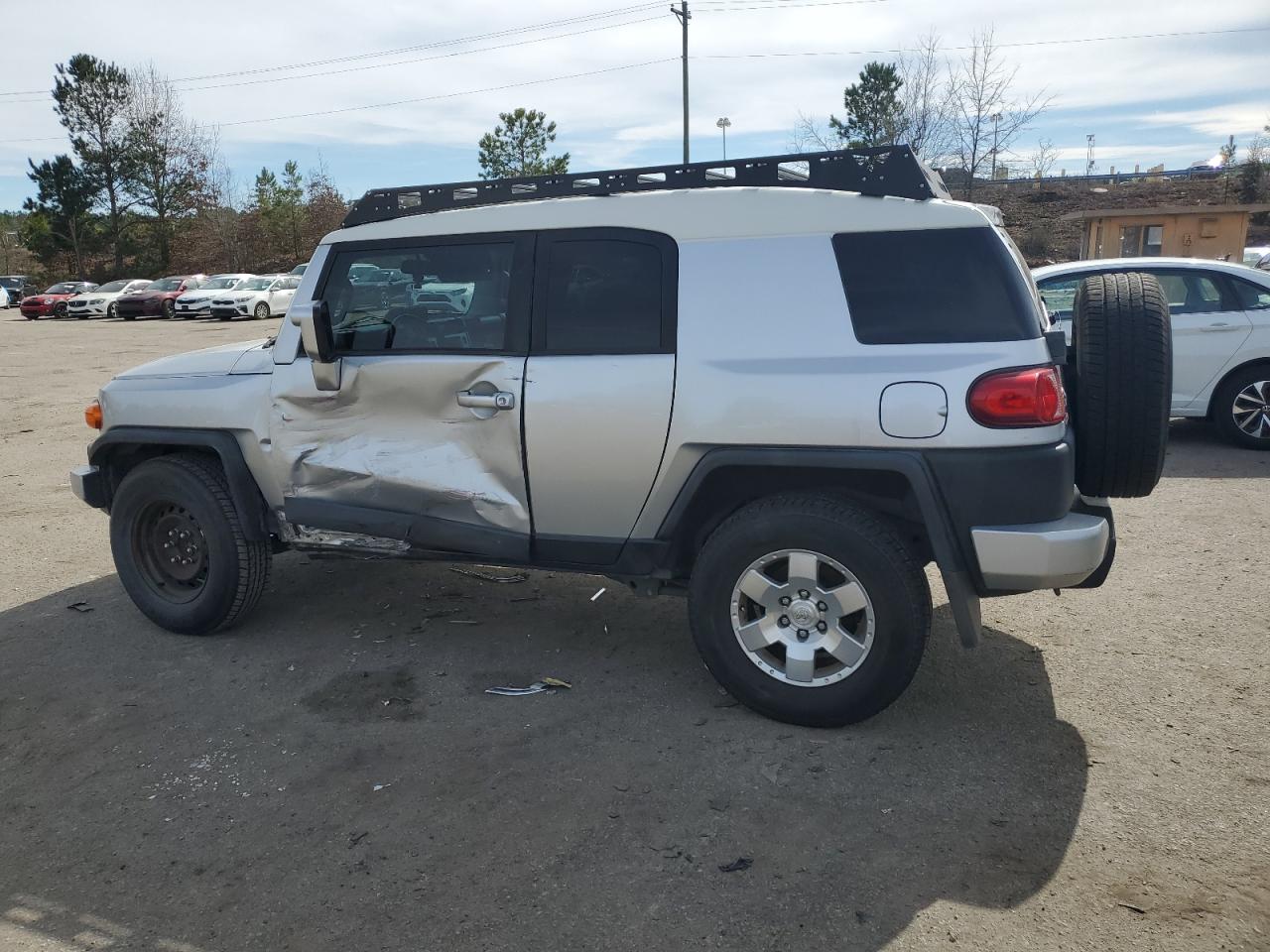 2008 Toyota FJ Cruiser - Image 2