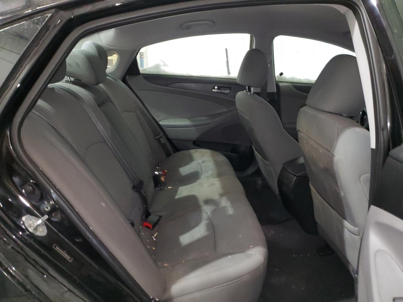 2012 Hyundai Sonata - Image 10