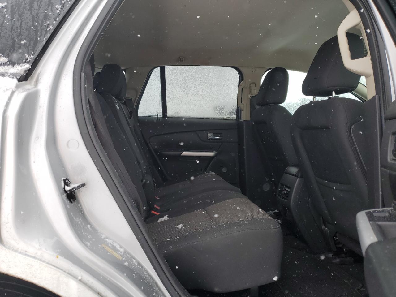 2011 Ford Edge - Image 11