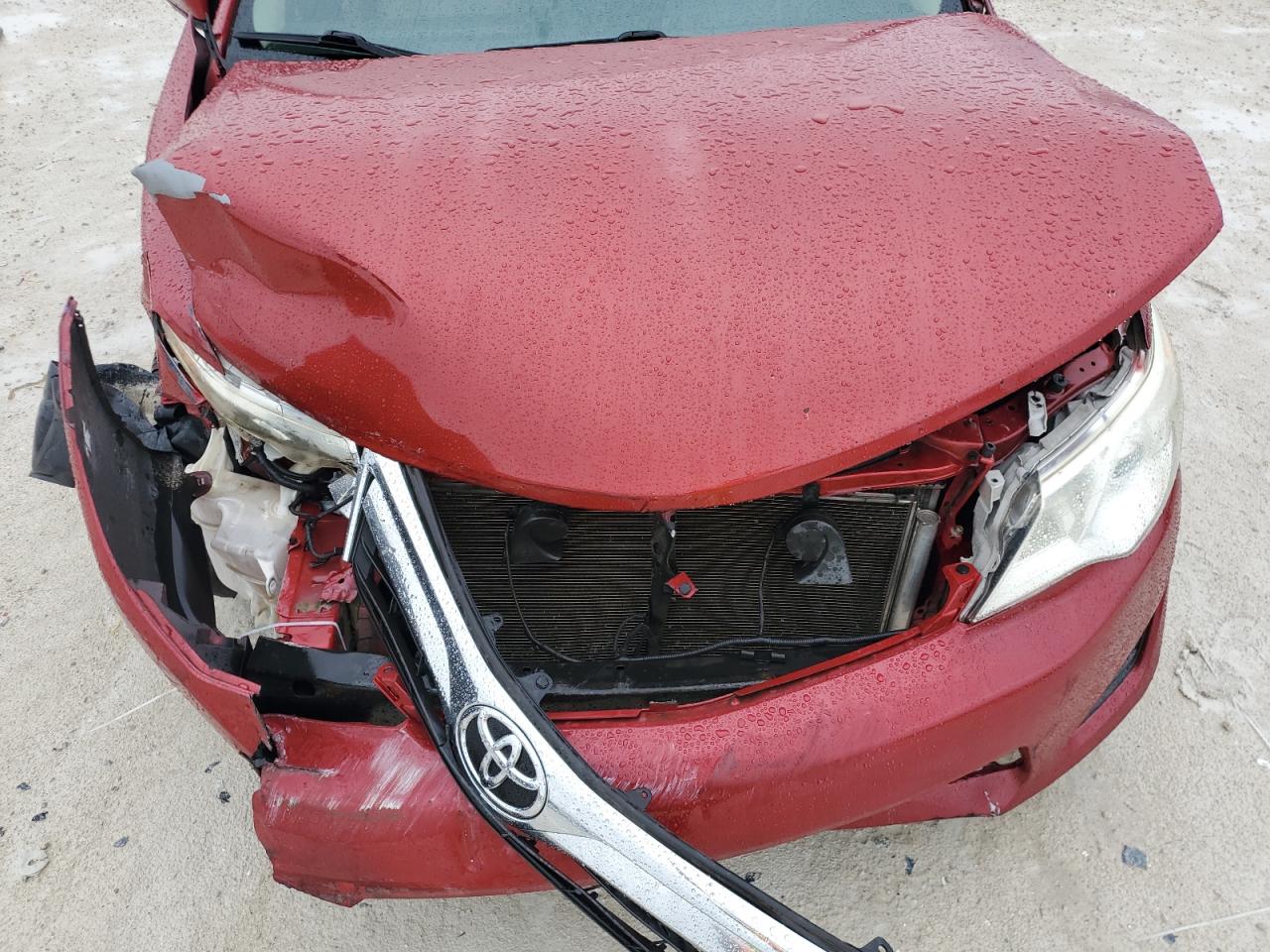 2012 Toyota Camry - Image 11