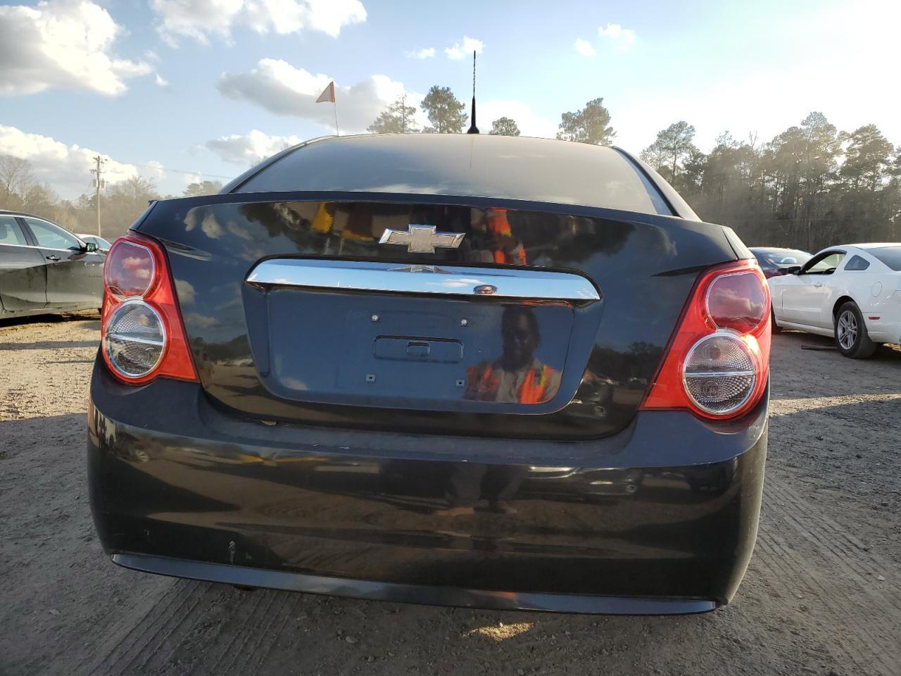 2013 Chevrolet Sonic - Image 6