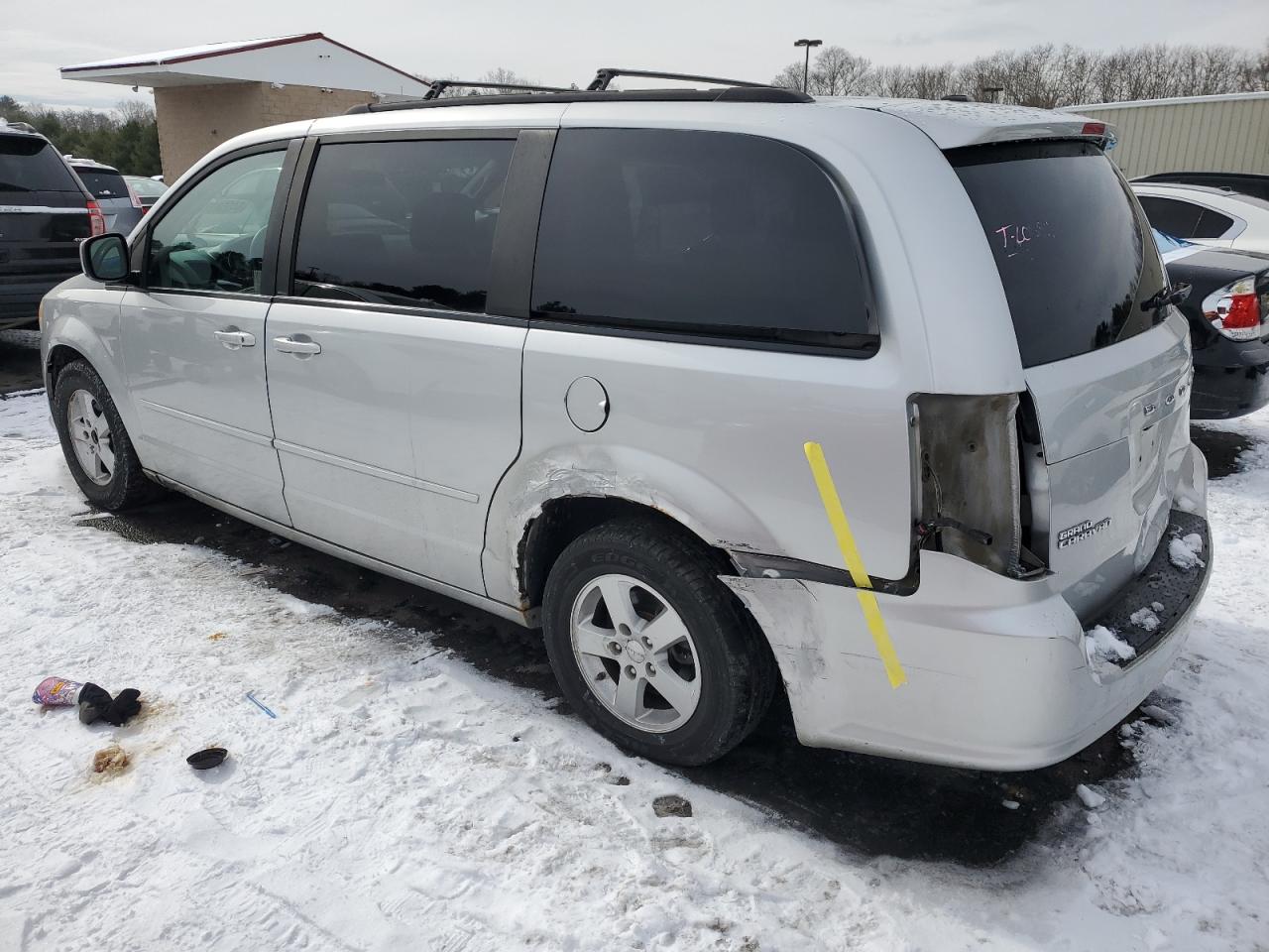 2012 Dodge Caravan - Image 2