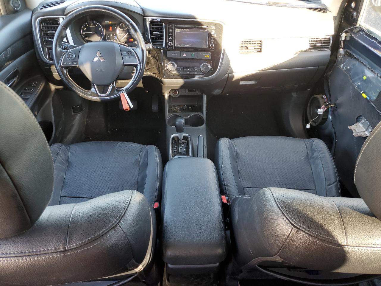 2016 Mitsubishi Outlander - Image 8