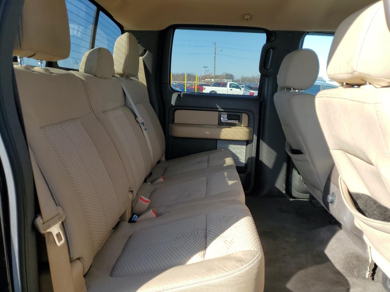 2013 Ford F-150 - Image 10