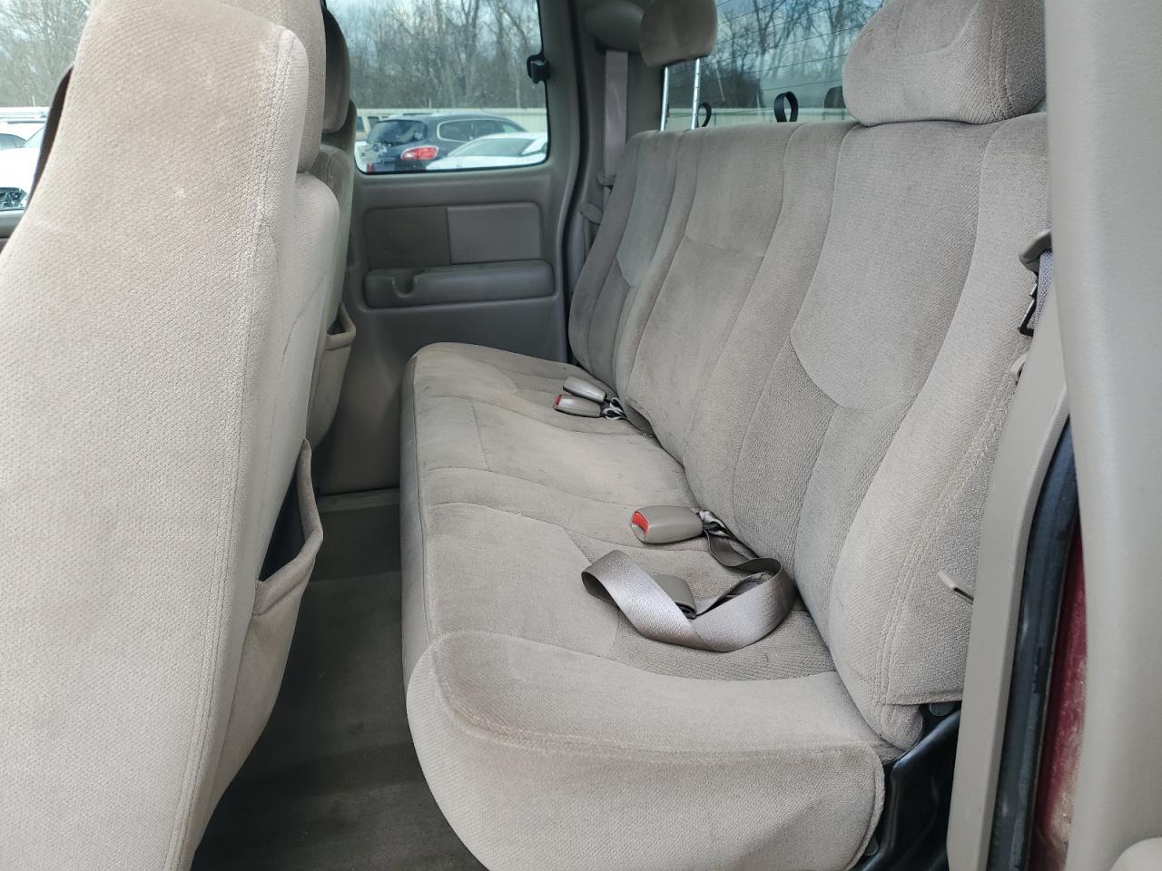 2004 GMC Sierra - Image 10