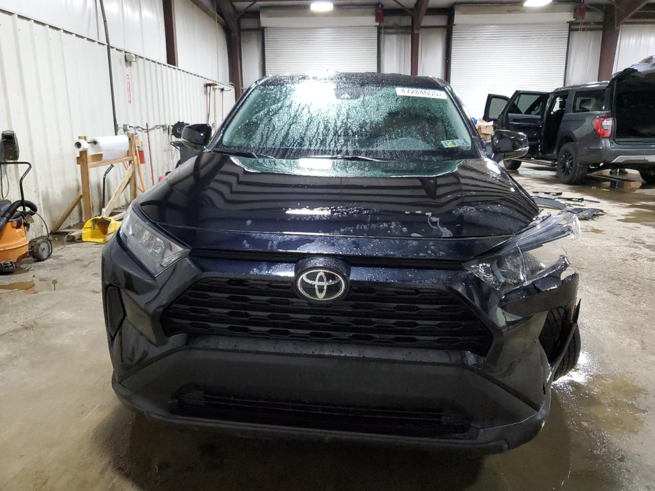 2022 Toyota RAV 4 - Image 5