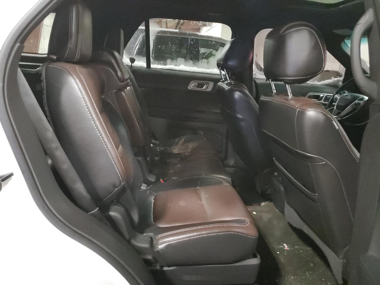 2014 Ford Explorer - Image 11