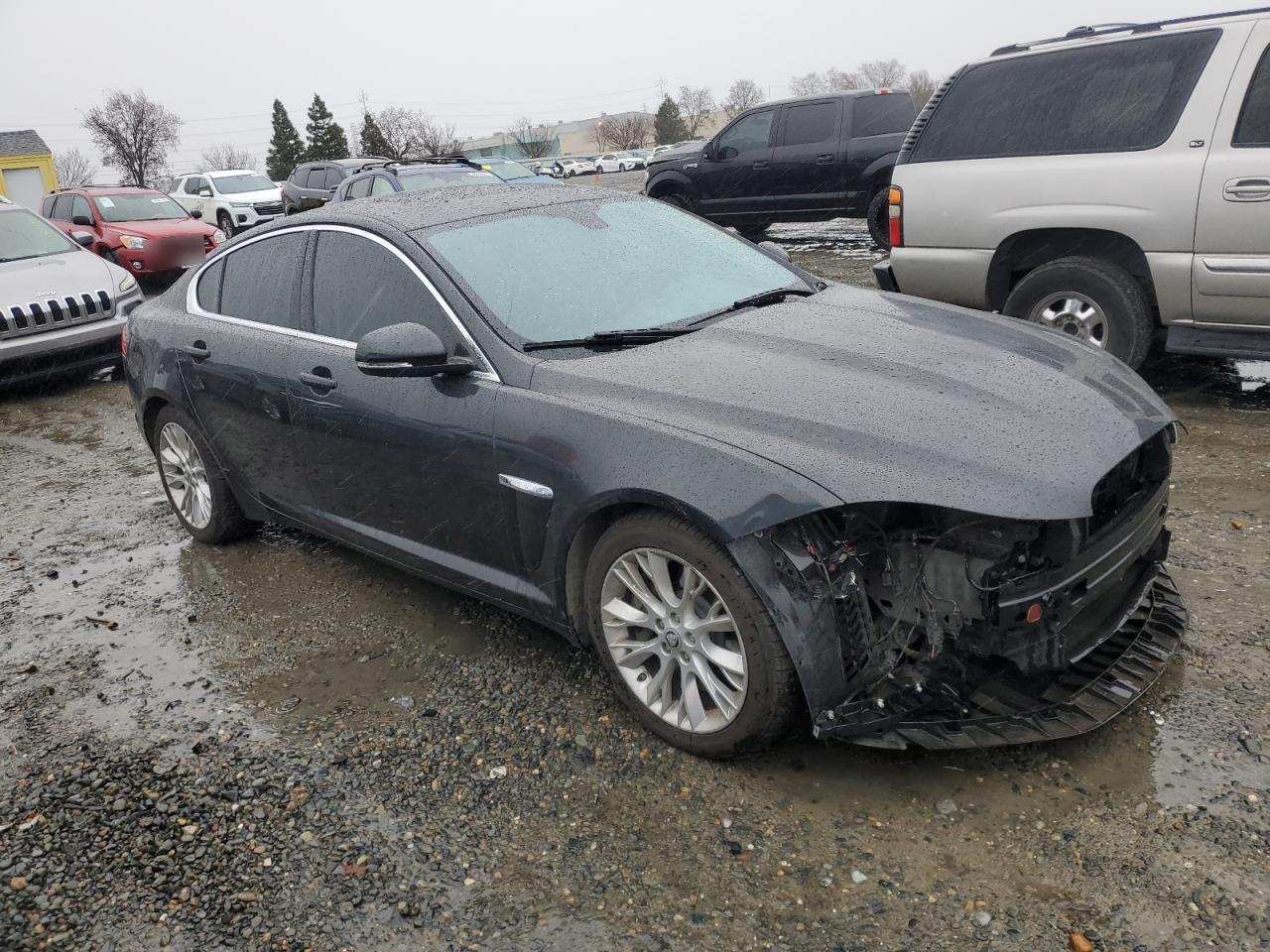 2013 Jaguar XF - Image 4
