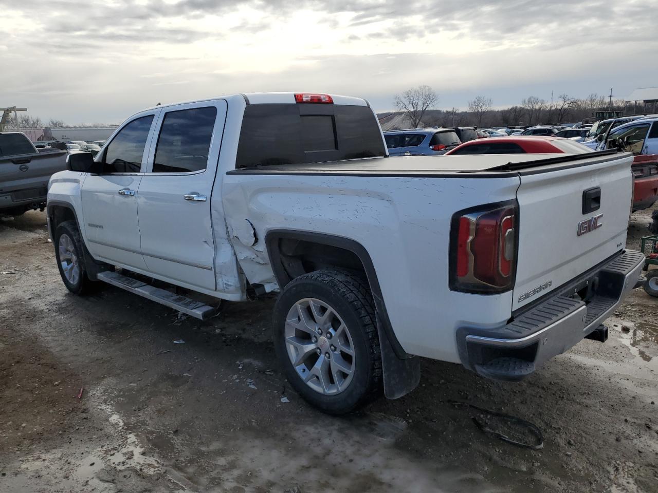 2018 GMC Sierra - Image 2