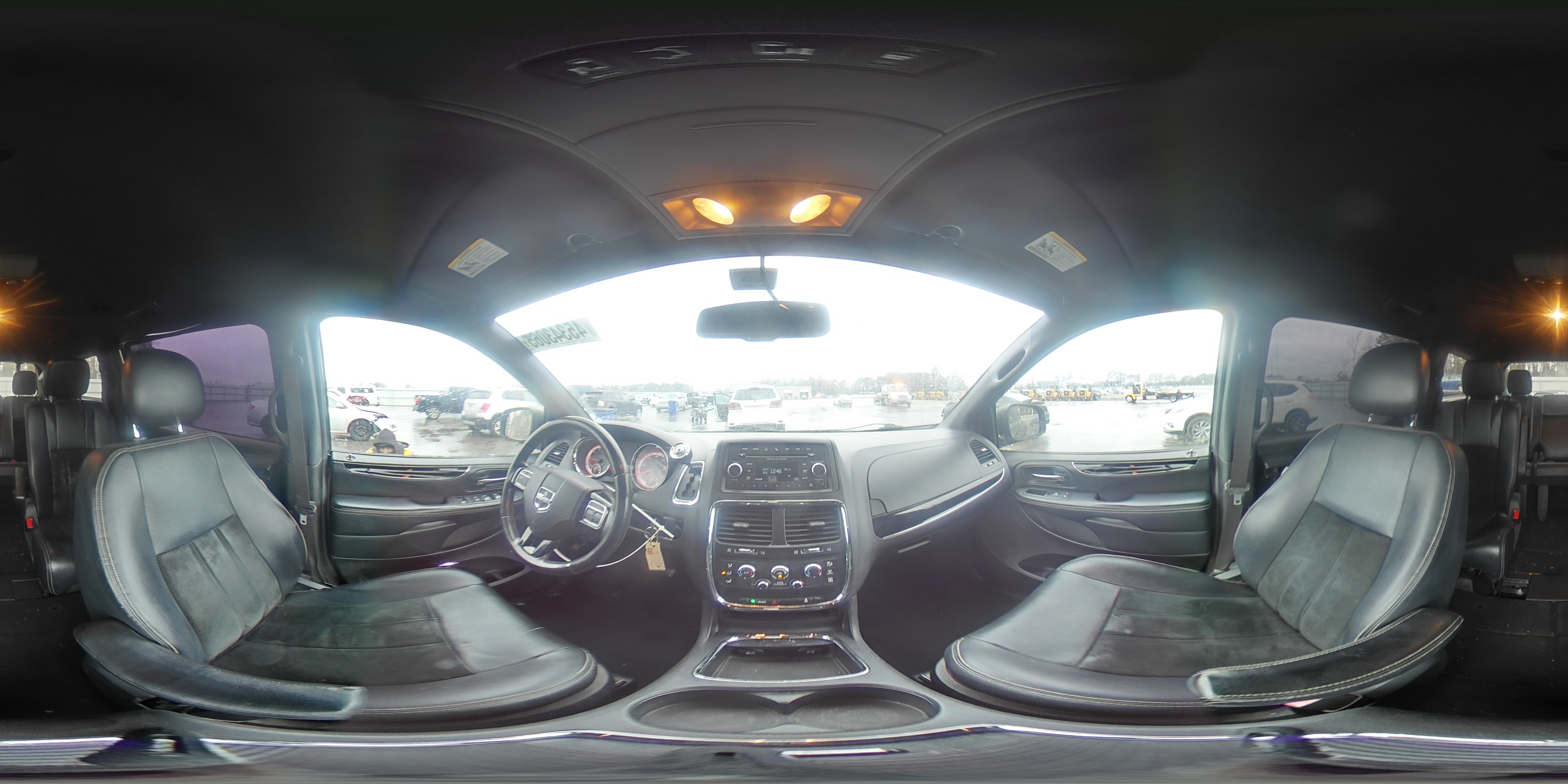 2015 Dodge Caravan - Image 14