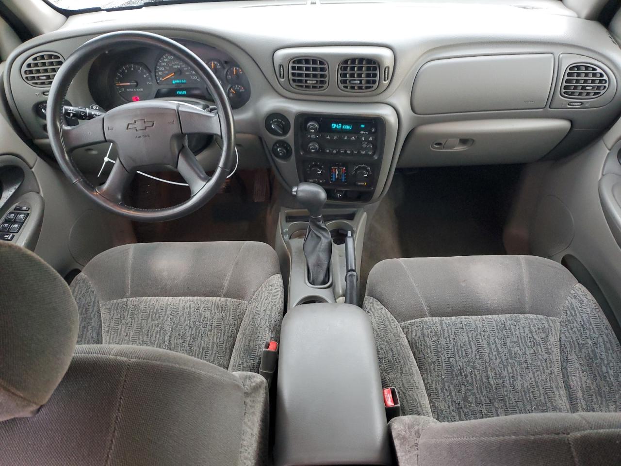 2002 Chevrolet TrailBlazer - Image 8