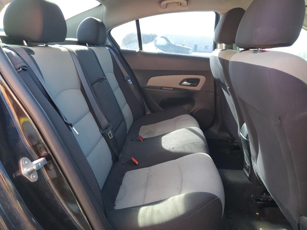 2014 Chevrolet Cruze - Image 10