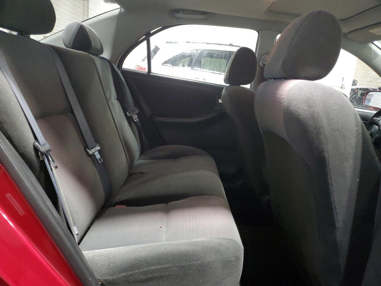 2004 Toyota Corolla - Image 10