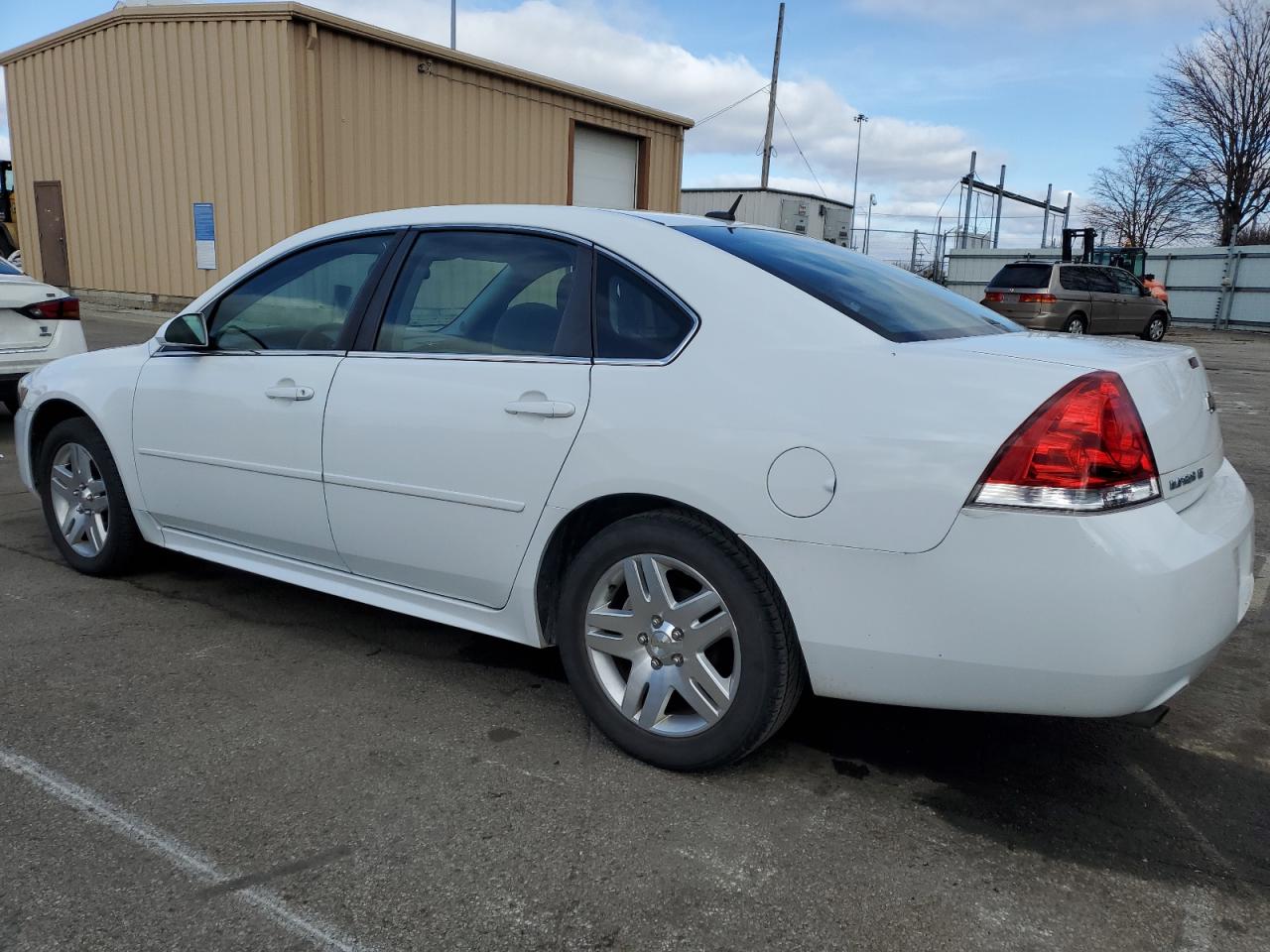2015 Chevrolet Impala - Image 2