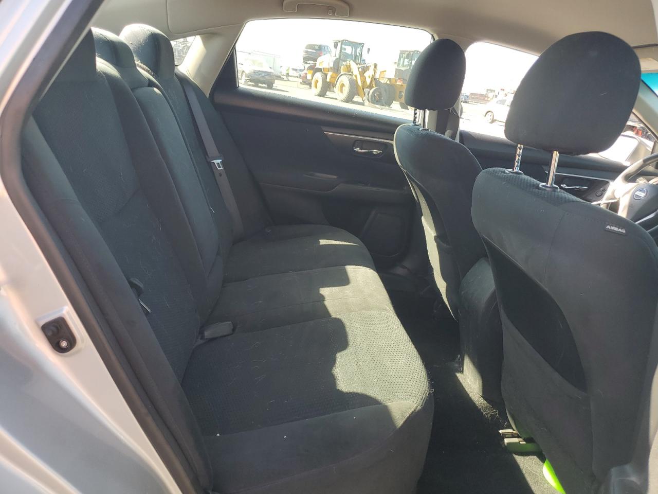 2015 Nissan Altima - Image 10