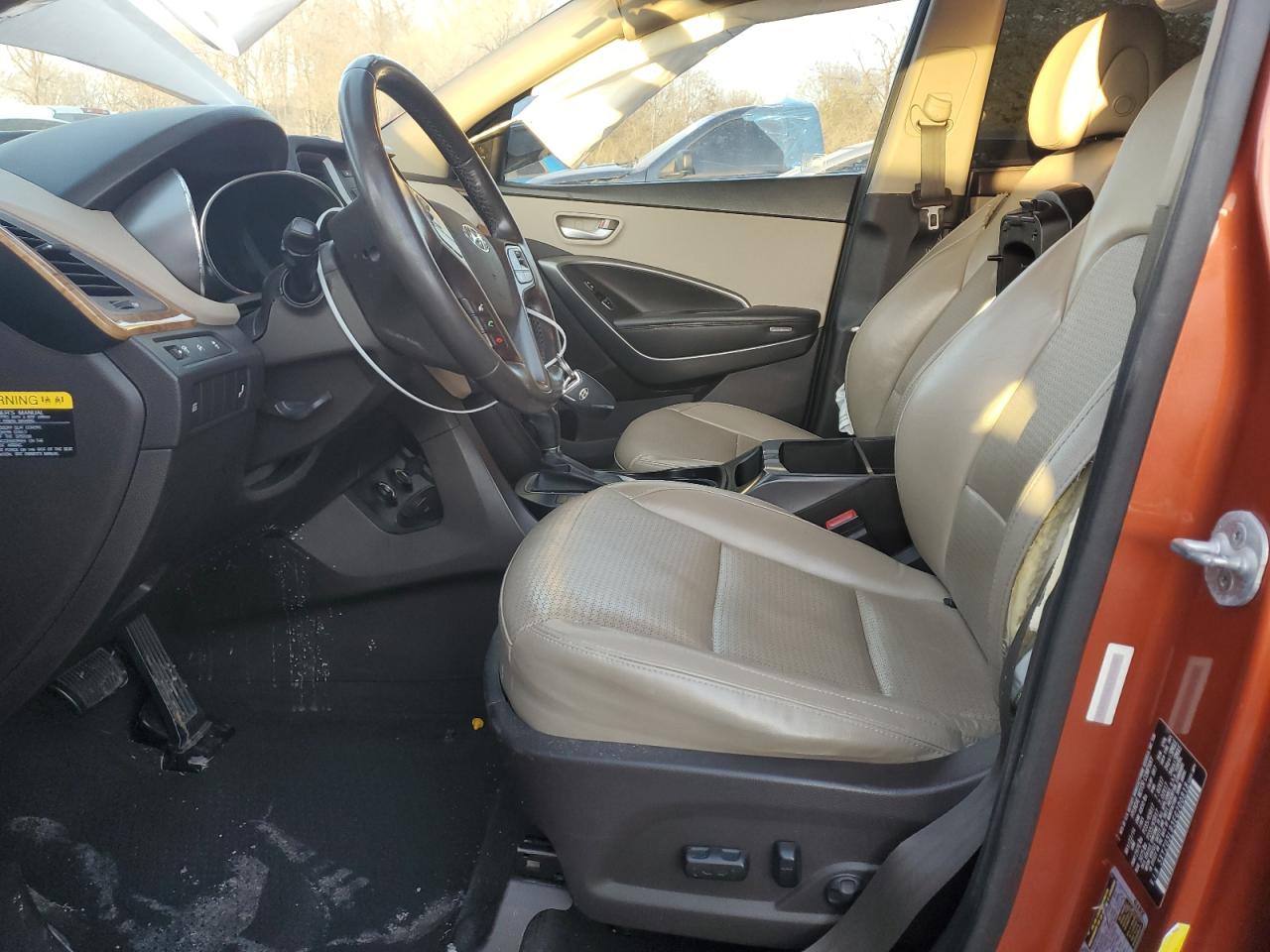 2014 Hyundai Santa Fe - Image 7